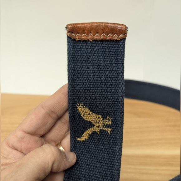 American Eagle Outfitters NWT size large belt brand new in navy/yellow - Picture 8 of 9